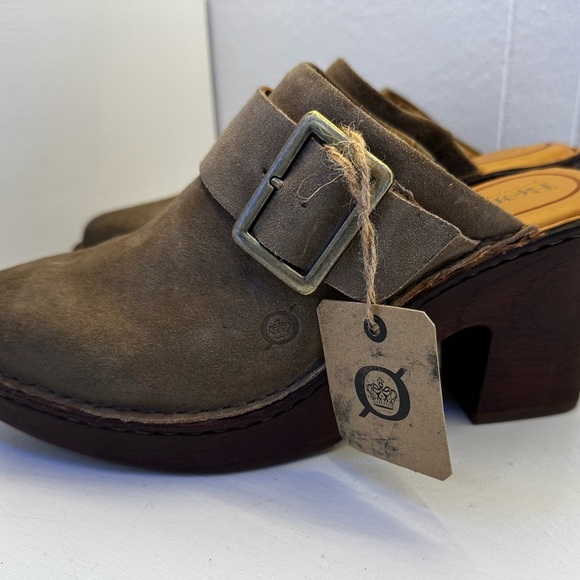 Born BR0036217 Suede Clogs Mules Heels Brown Buckle Size 8M Comfort NEW WITH TAG - Picture 3 of 10